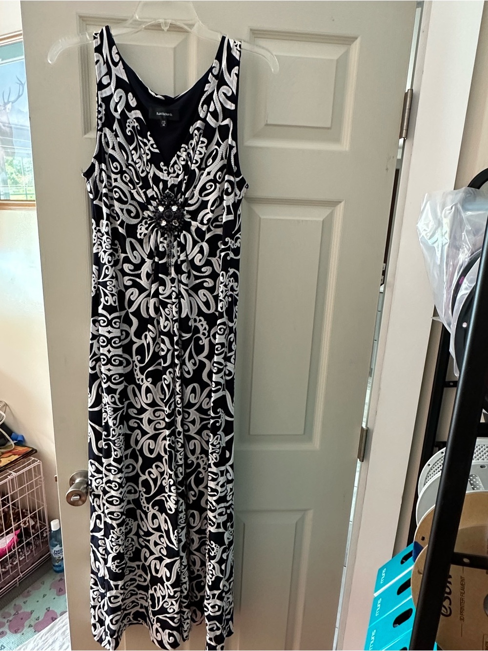 R&M Richards Black & White V-Neck Dress with Jeweled Waist - Picture 2 of 4